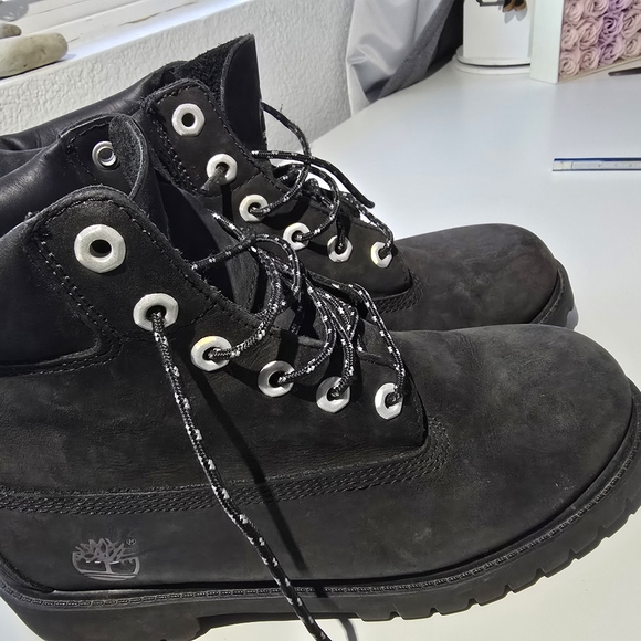 Timberlands - Picture 5 of 8